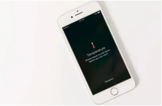 察哈尔右翼前苹果手机维修分享iPhone 手机发热如何快速降温 